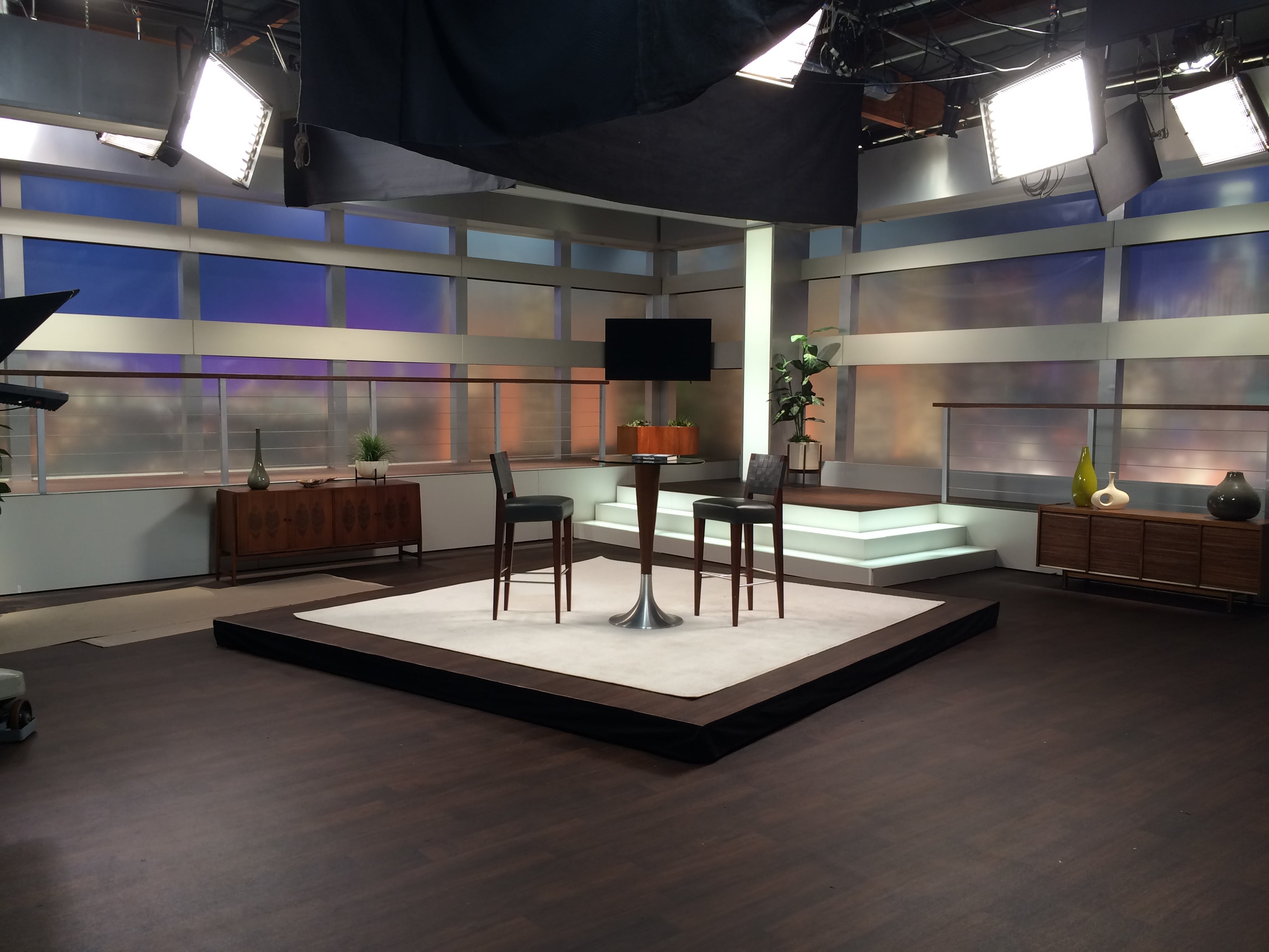 Hollywood Riviera Studios, Director Shoots.video